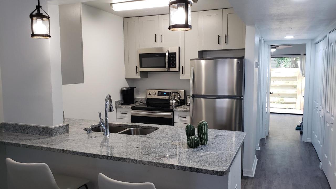 Discover Luxury Condo Steps Away From Celebration Pointe And I-75! 게인즈빌 외부 사진