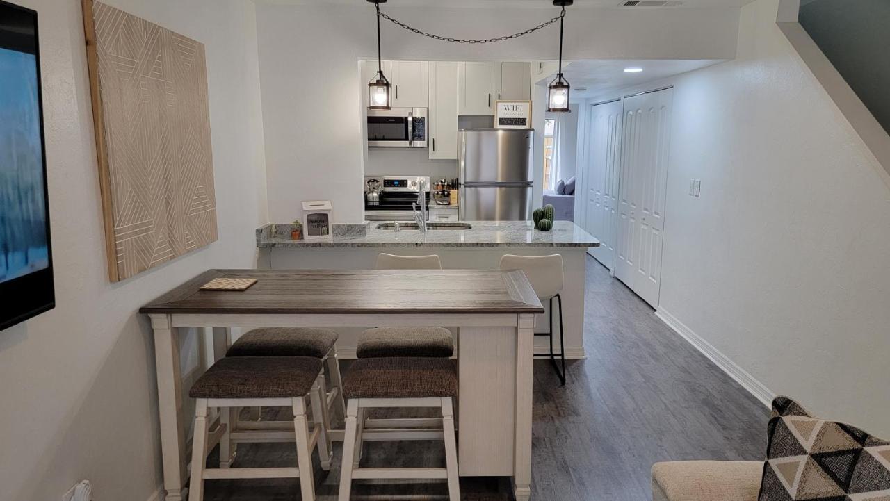 Discover Luxury Condo Steps Away From Celebration Pointe And I-75! 게인즈빌 외부 사진