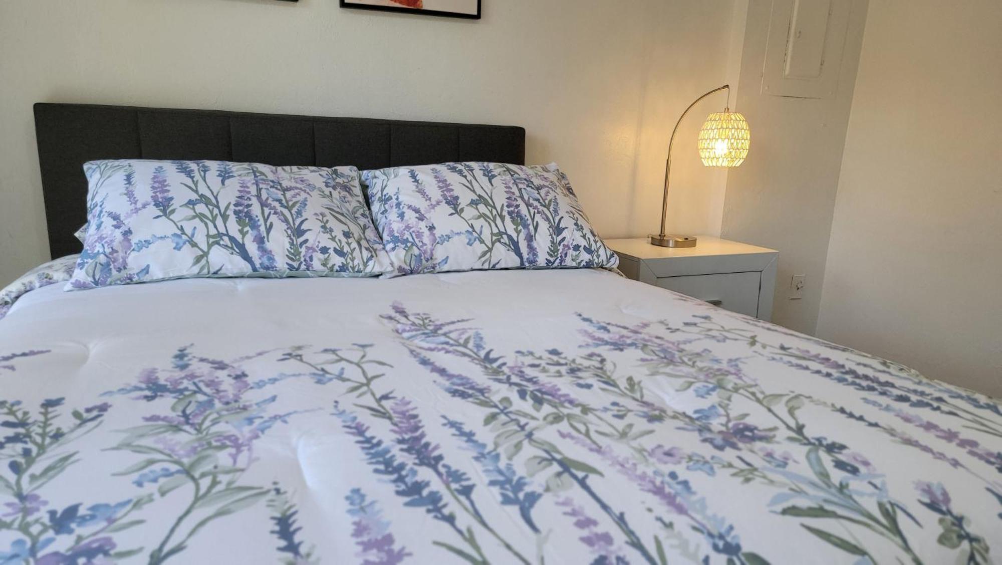 Discover Luxury Condo Steps Away From Celebration Pointe And I-75! 게인즈빌 외부 사진
